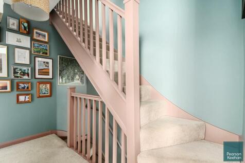 40 Shelldale Cresent, BN41 (20).jpg