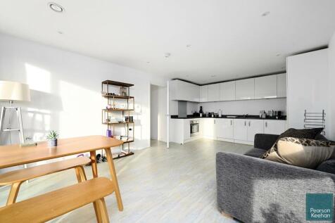 Living Room / Kitchen