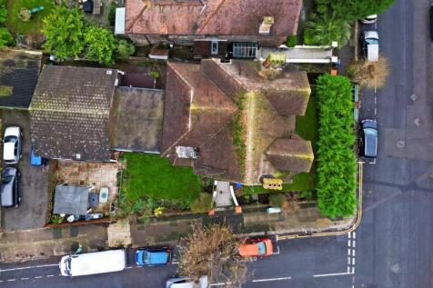 17 WILBURY AVENUE BN36HS - DRONE PHOTOS (4)-2.jpg