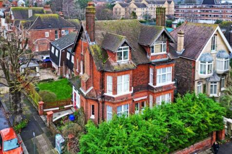 17 WILBURY AVENUE BN36HS - DRONE PHOTOS (2)-2.jpg