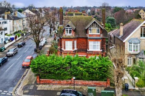 17 WILBURY AVENUE BN36HS - DRONE PHOTOS (9).jpg