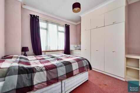 8 Park Avenue, BN3 (11).jpg