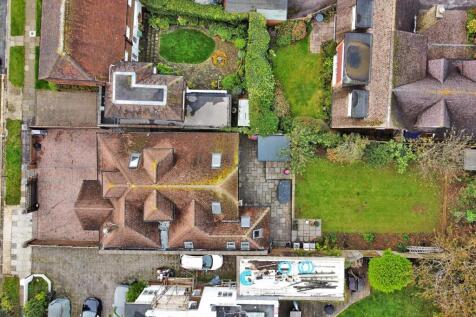 27 The Droveway, Hove, BN3 - drone (1).jpg