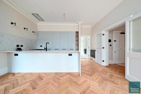 GFF 11 third Avenue, BN3 (15).jpg
