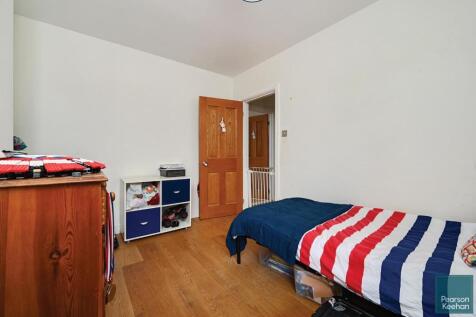 22 Ruskin Road , BN3 (20).jpg