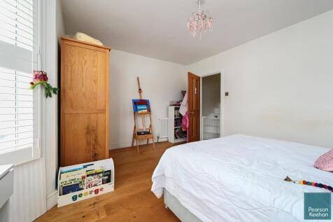 22 Ruskin Road , BN3 (19).jpg