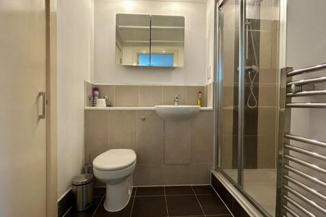 Shower Room.jpg