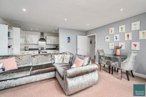 Living Room/Kitchen
