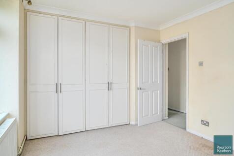 64 Coates Court, BN42 (9).jpg