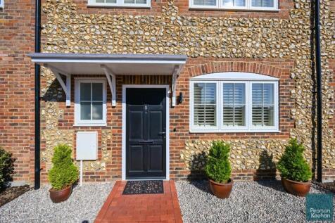 5 NICHOLSON PLACE - BN27FZ (24).jpg