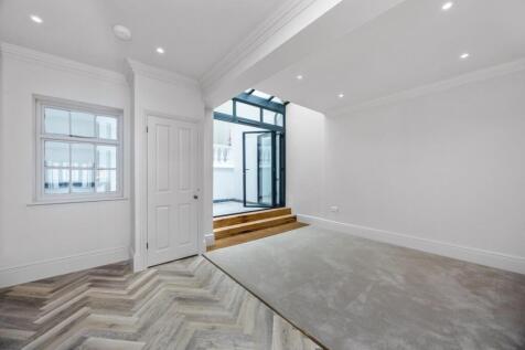 Brunswick Street West, 39-015.jpg