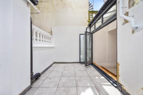 Brunswick Street West, 39-026.jpg