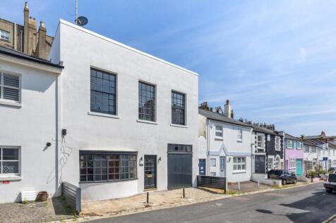Brunswick Street West, 39-002.jpg