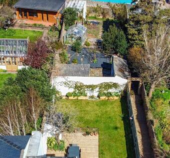 27 New Road , Shoreham by Sea, BN43 drone (2) Crop