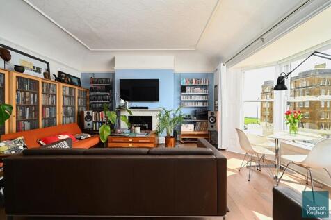 Flt 3, 5 St Catherine¿s Terrace, BN3 (22).jpg