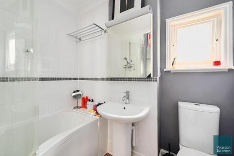 Flt 3, 5 St Catherine¿s Terrace, BN3 (9).jpg