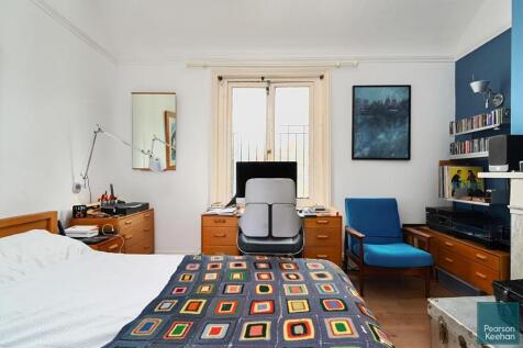 Flt 3, 5 St Catherine¿s Terrace, BN3 (15).jpg