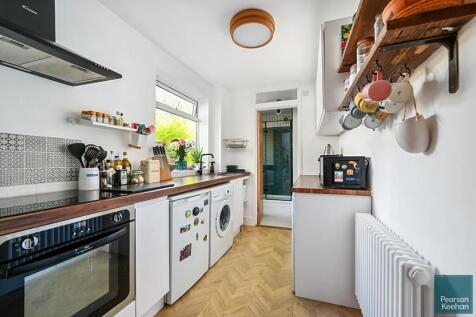 26A Robertson Road, BN1 (13).jpg