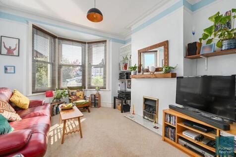 13 Marine Ave. BN3 (6).jpg
