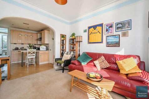 13 Marine Ave. BN3 (7).jpg