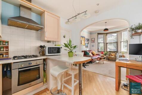13 Marine Ave. BN3 (10).jpg