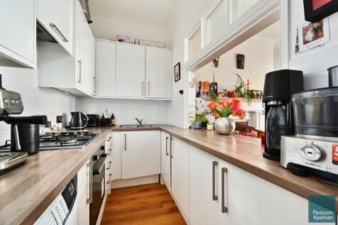 Flt 1, 27 Norfolk Square, BN1 (8).jpg