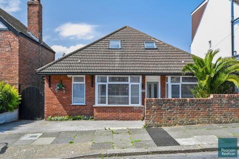 8-margery-road-hove-bn3 (25).jpg