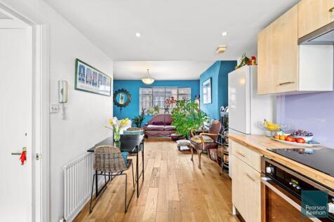 Living Room/Kitchen