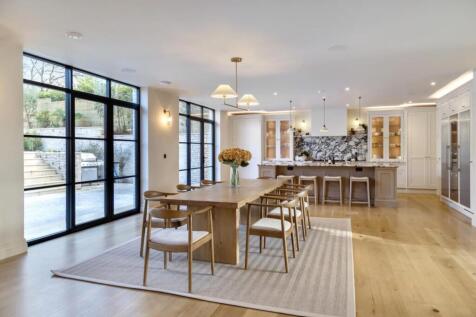 Dining/Kitchen