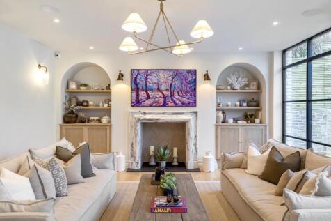 Lounge Area