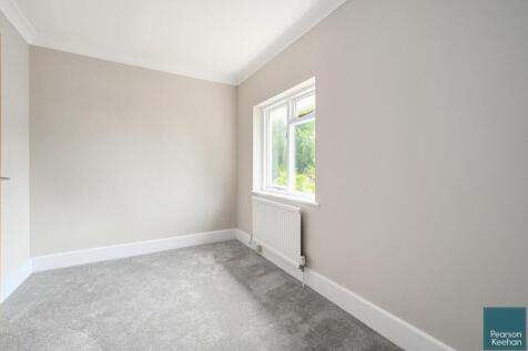 31-woodland-drive-bn3 (25)  .jpg