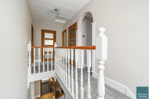 31-woodland-drive-bn3 (26)  .jpg