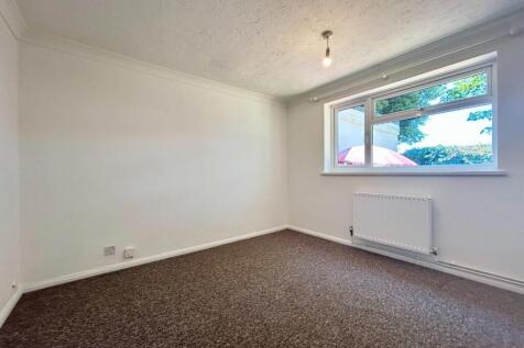 Bedroom 2.jpg
