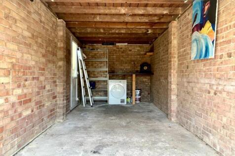 Garage.jpg