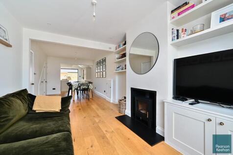 53 John Street, BN43 (17).jpg