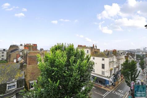 Flt 29, 25 Dorset Gardens, BN2 (2).jpg