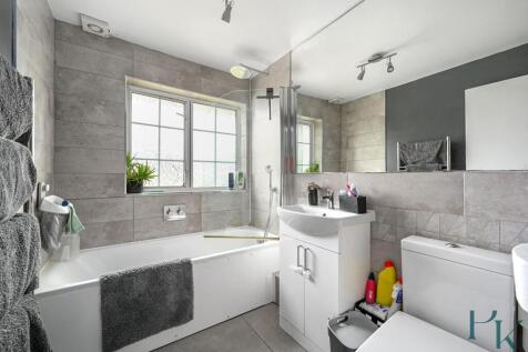 90-cross-road-southwick-bn42 (5).jpg