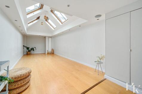 3 Queens Place, BN1 (1).jpg
