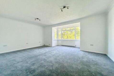 Living Room.jpg