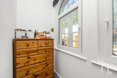 Study/Wardrobe Space