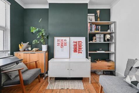 73 Shirley St BN3 (15).jpg