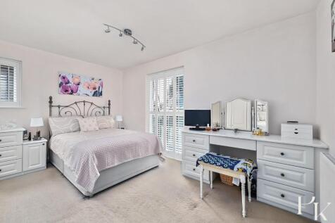 22 Hangleton Manor Close, BN3 (12).jpg