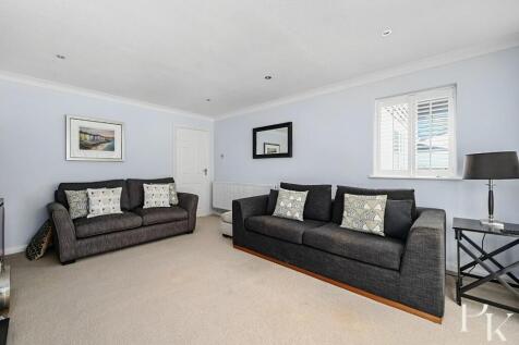 22 Hangleton Manor Close, BN3 (6).jpg