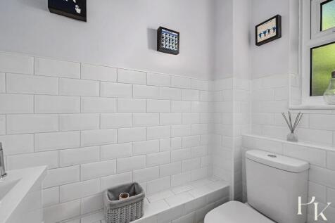 22 Hangleton Manor Close, BN3 (10).jpg