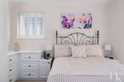 22 Hangleton Manor Close, BN3 (14).jpg