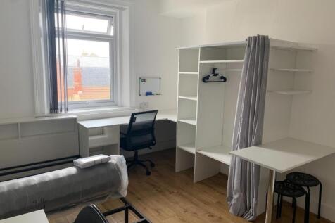 Flat 8 - 1.jpg