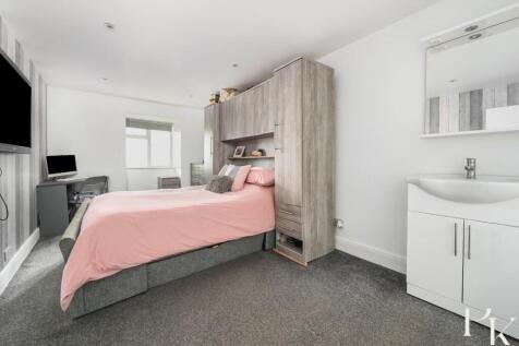 Flt 5, 27 Brunswick Terrace, BN3 (16).jpg