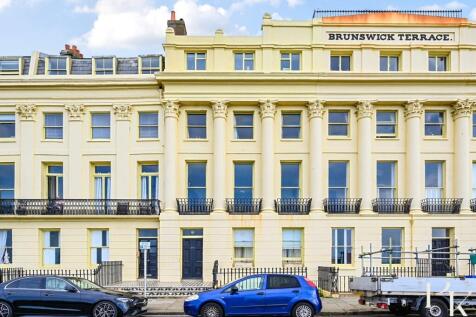 Flt 5, 27 Brunswick Terrace, BN3 (6).jpg