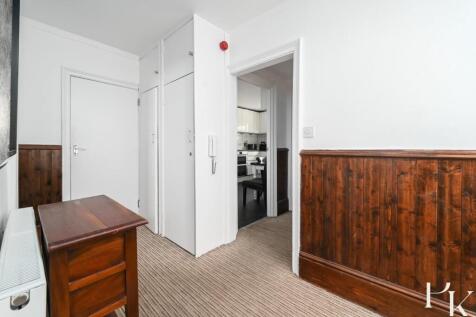 Flt 5, 27 Brunswick Terrace, BN3 (28).jpg