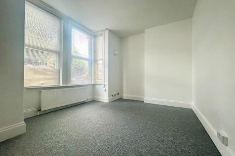 Living Room.jpg